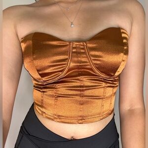 Strapless corset style sweetheart neckline crop top